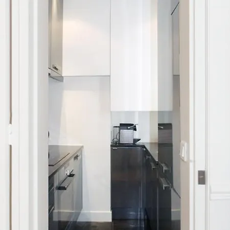 Robert Le Coin - 4 Adults Apartament *